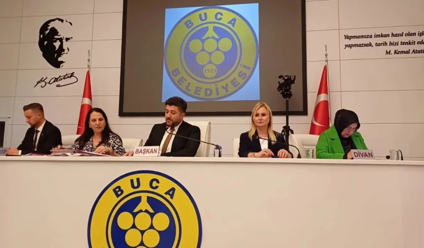 Faaliyet görüşmelerinde olmayan Duman'a 'Phuket' göndermesi: Gündemi Buca değil!