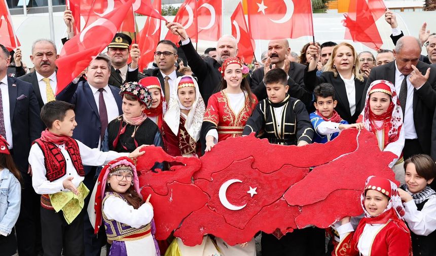 Menemen’de coşkulu kutlama!