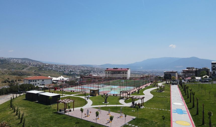 Özel, Bayraklı’da Ferdi Zeyrek Spor Kompleksi Açılışı ve Araç Filosu tanıtımına katılacak