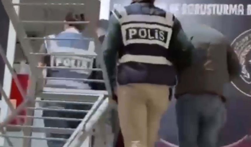 İzmir'de 'zehir' operasyonu: 3 gözaltı