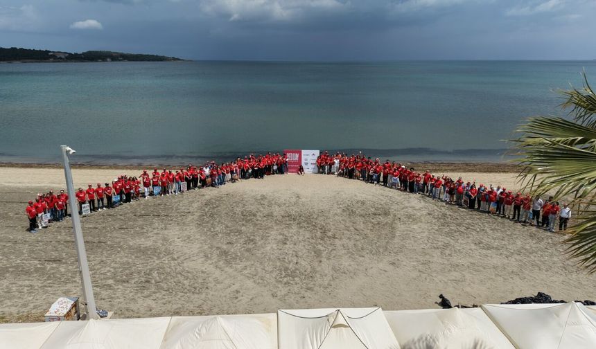 Urla’da deniz dibi temizliği yapıldı