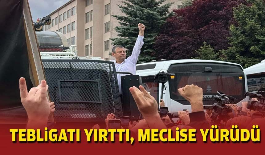 Özgür Özel binadan ayrıldı: TBMM'ye yürüyor