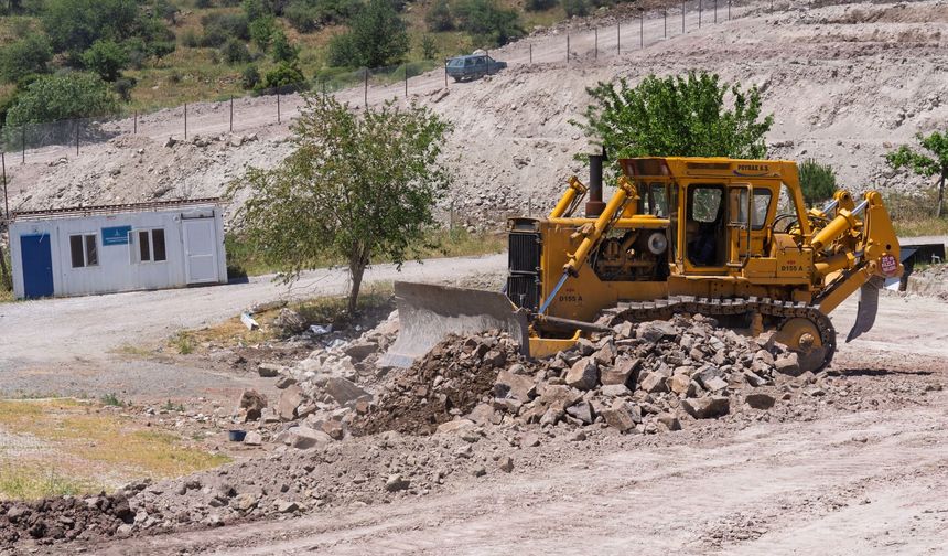Dikili’ye tam teşekküllü sokak hayvanları kampüsü yolda