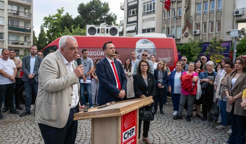 Bornova'da Özgür Özel'e destek açıklaması: Mutlak butlan kararını kabul etmiyoruz
