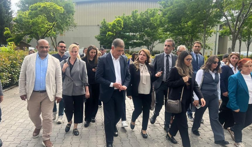 CHP grubundan "mutlak butlan"a karşı yürüyüş!