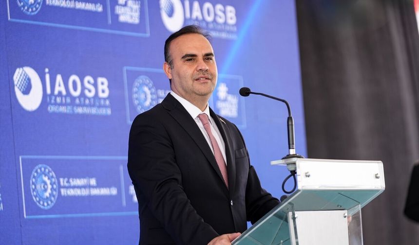 Bakan Kacır'dan İAOSB'de yatırım raporu: İzmir'de hangi projeler hayata geçirildi?