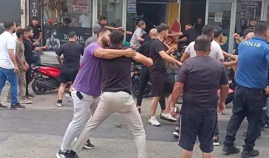 Aydın’da esnaflar ile vatandaşlar arasında kavga: 1’i polis 5 yaralı