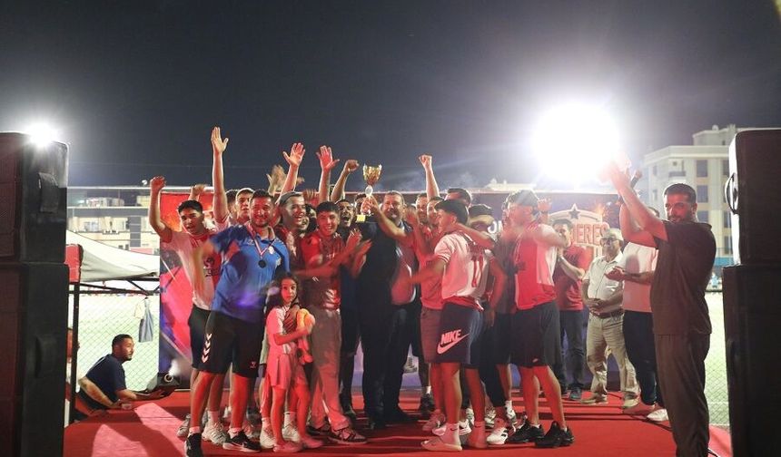 Menderes’te şampiyonluk coşkusu!