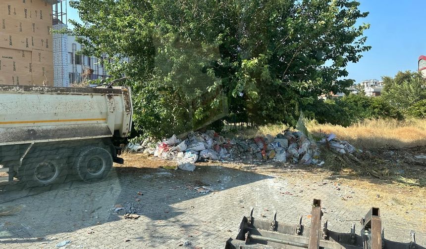 "Sokağa moloz bırakmayın" çağrısı: Güzelbahçe'de temizlik seferberliği