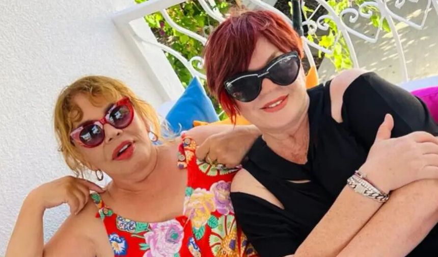 Emel Müftüoğlu, Sezen Aksu'ya: Bu ülkenin başına gelen en güzel şeysin