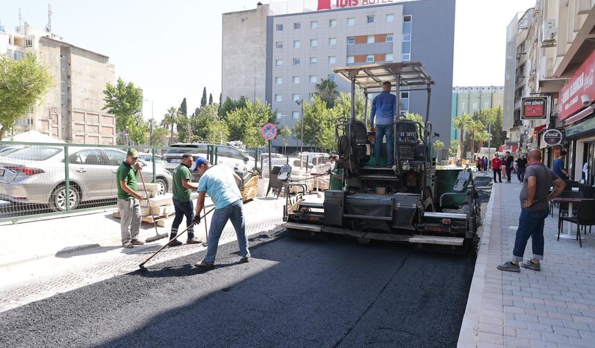 Alsancak'ta yollar sil baştan yenileniyor