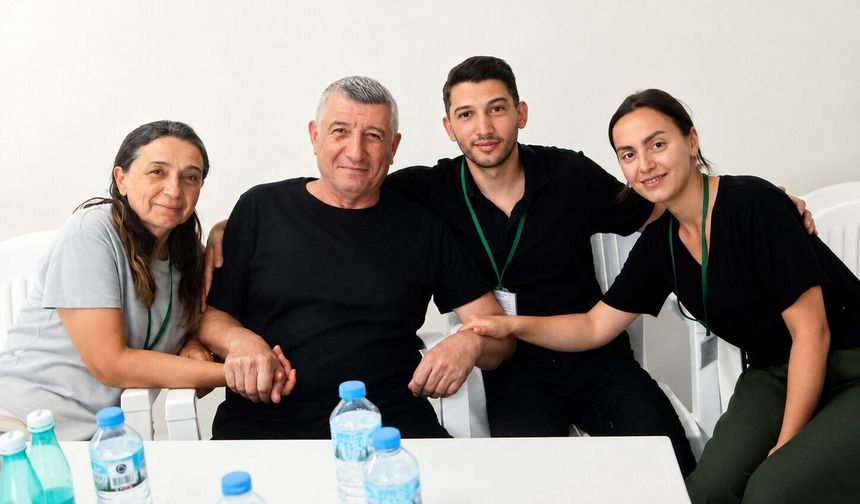 2 ay sonra cezaevinden ilk poz!