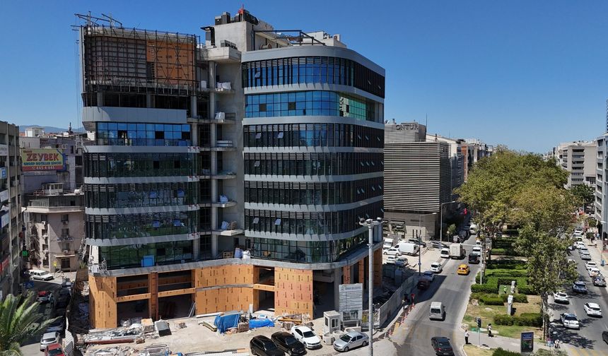 Konak'a yeni belediye binası: Açılış için geri sayım