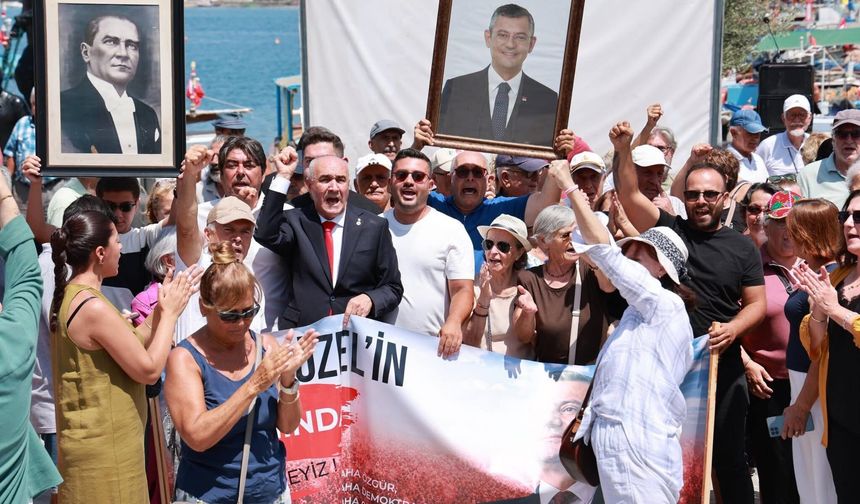 Foça CHP’de toplu istifa: İlçe örgütü YENİ Parti’ye geçiyor