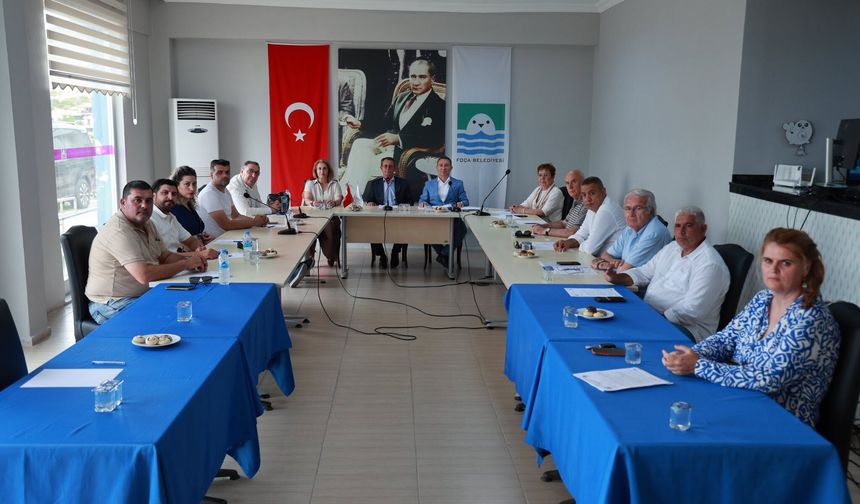 Foça Meclisi'nde satış tartışması: Muhalefetten 'istifa edelim' çağrısı!