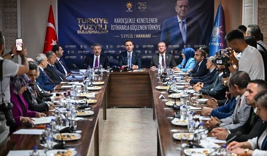Bakan Bayraktar, AK Parti Üç Kademe Toplantısı'na katıldı