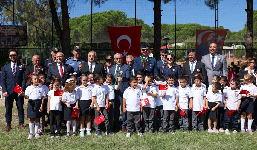 Aliağa’da yeni eğitim yılının ilk zili çaldı