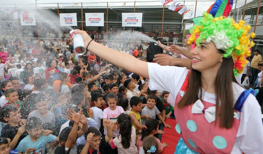 Bayraklı’da Mahalle Şenlikleri Devam Ediyor