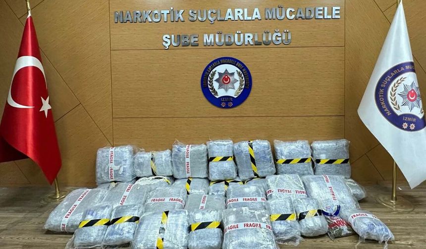 80 kilo ele geçirildi... İzmir'de 'zehir' evine baskın!