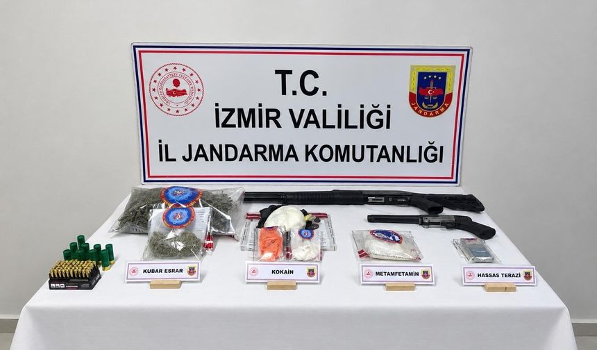 İzmir'de 'zehir' operasyonu... 8 gözaltı!