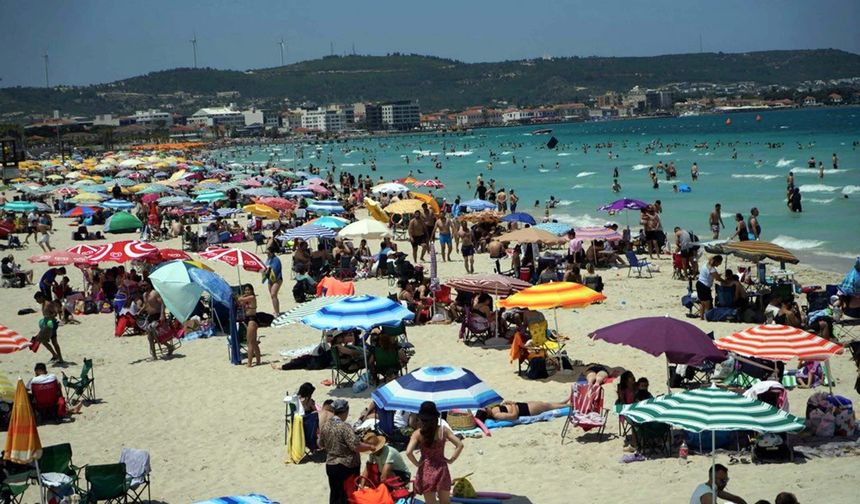 İzmir turizminde ağustos yoğunluğu: Oteller yüzde 90 doldu!