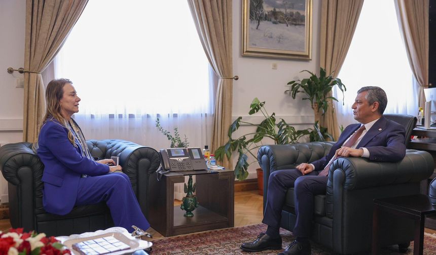 Mutlu’dan Özel’e Konak raporu!