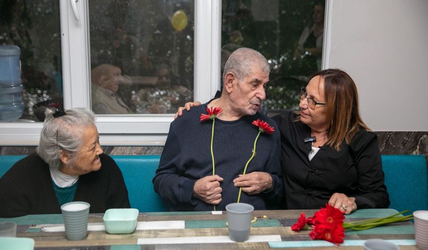 Güzelbahçe’nin çınarlarına anlamlı ziyaret!