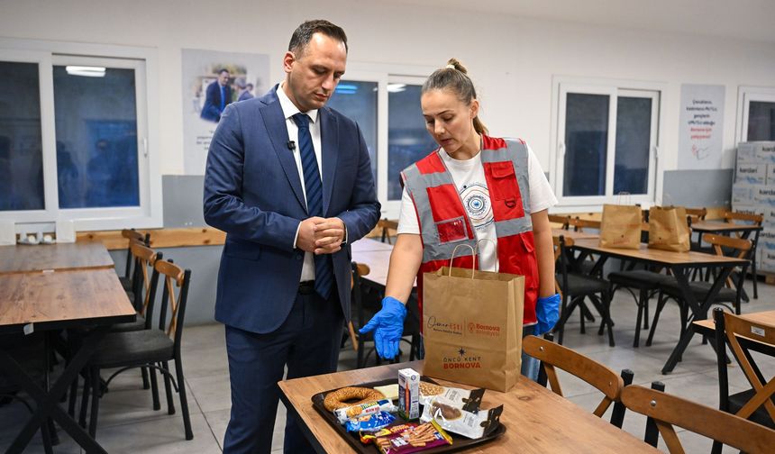 Bornova’da öğrencilere beslenme desteği