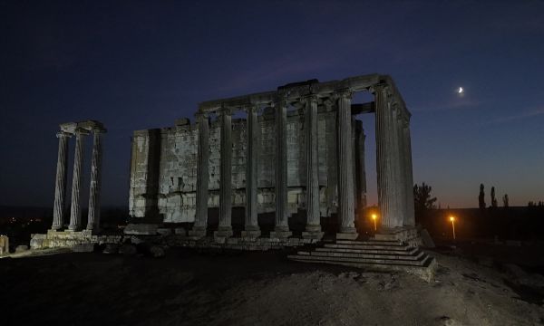 5 bin yıllık tarih: Aizanoi Antik Kenti!