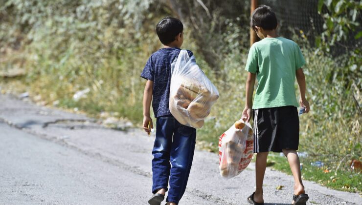 En Büyük Tehlike... Çocuklar Bodur Kalacak... Foto 2... Yazinin İçi̇ne Sonlara Doğru...