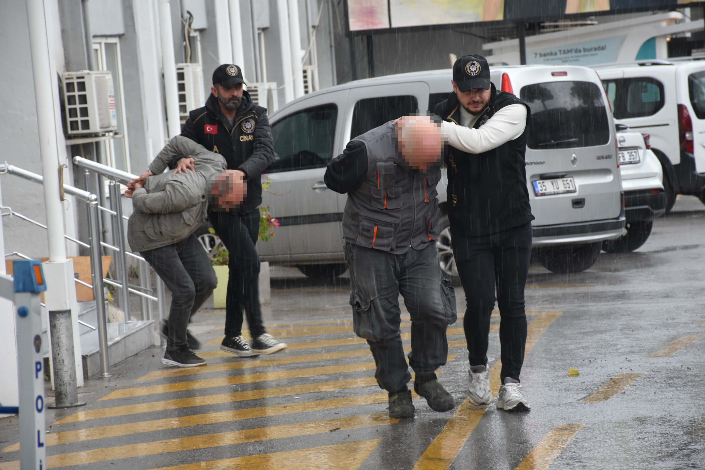 I L A C L A M A N E D E N I Y L E O L E N A L T A Y T O P R A K B E B 423191 124854