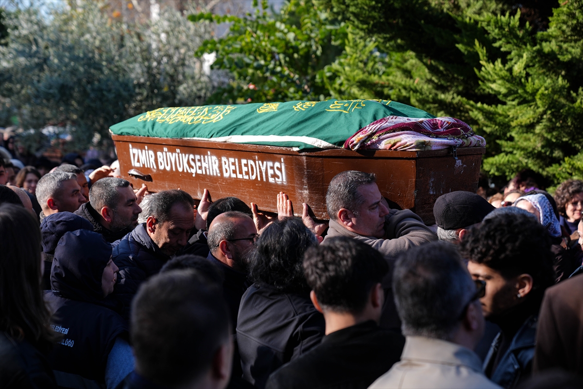 A A 20241227 36597931 36597930 I Z M I R D E T R A F I K K A Z A S I N D A O L E N L I S E L I Y A G M U R S O N Y O L C U G U N A U G U R L A N D I