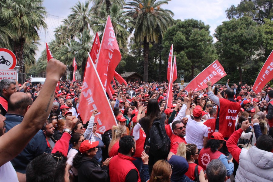 Aw873025 02 643E7A7C503Df