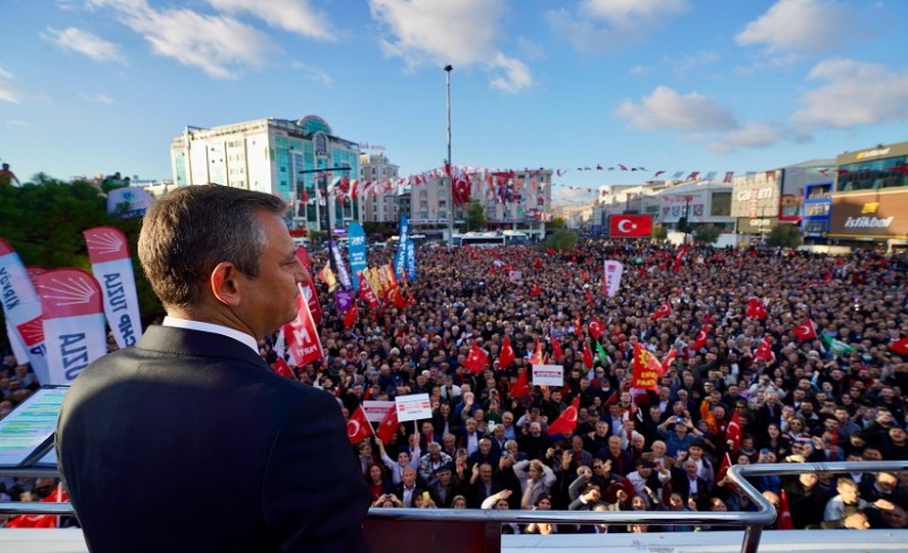 Kaptanın Seyir Defteri... Özgür Özel... Foto 2... Yazinin İçi̇ne Sonlara Doğru..