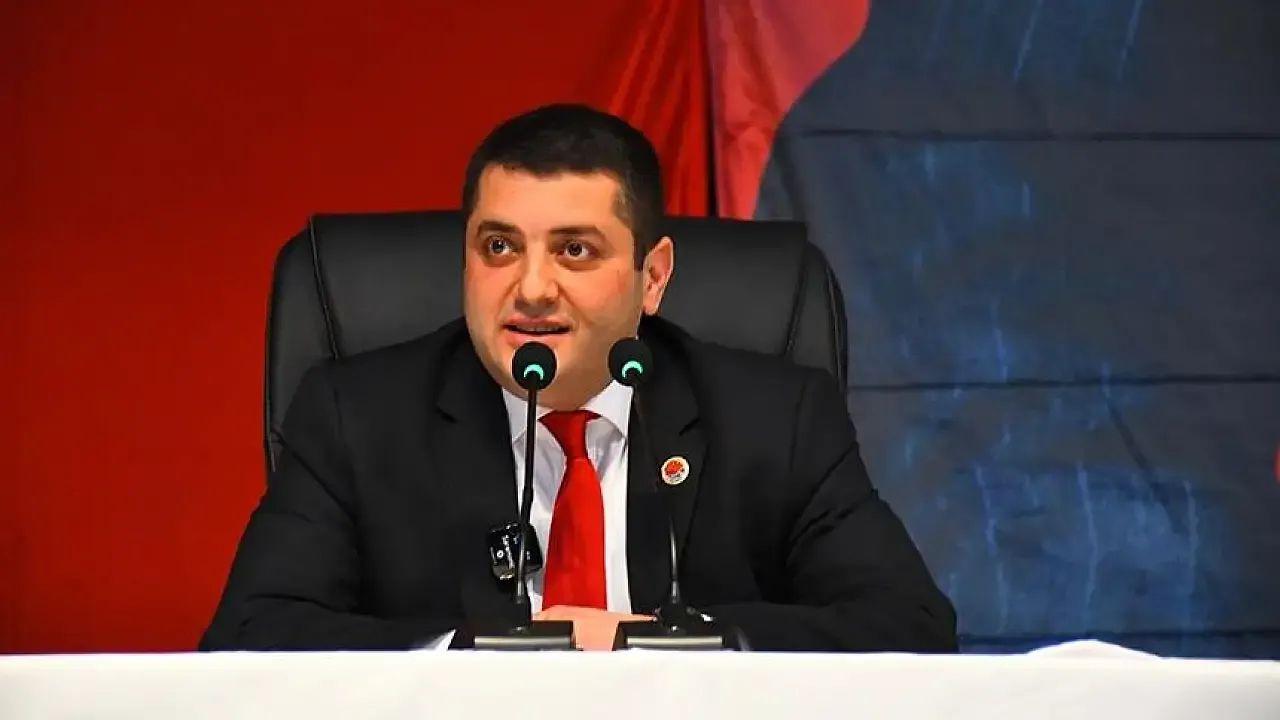 Torbali Belediye Baskani Ovunc F8678B-1