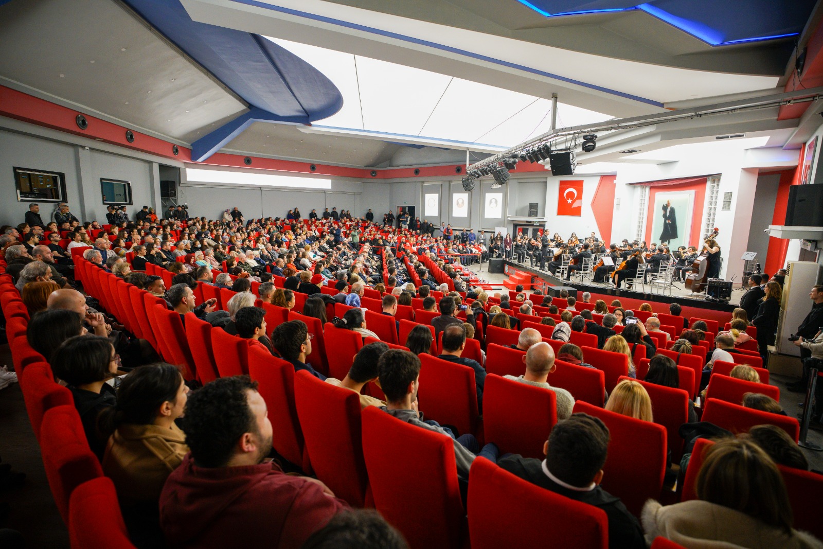 Gençlik Senfoni Orkestrası’ndan Manisa’da Unutulmaz Konser (6)