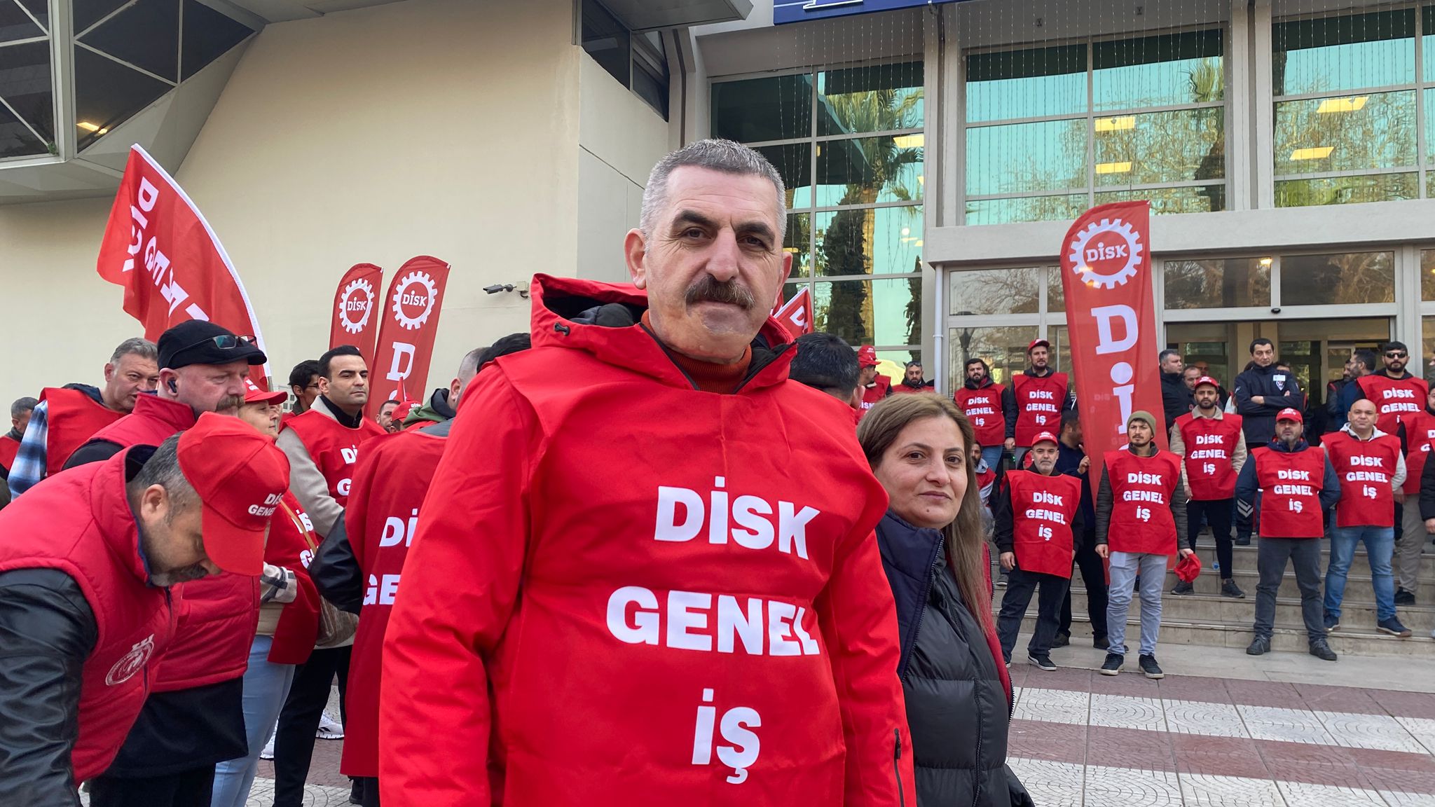 Sendikadan devir tepkisi: Bunun adı eylem kırıcılık! - Ege'de Sonsöz