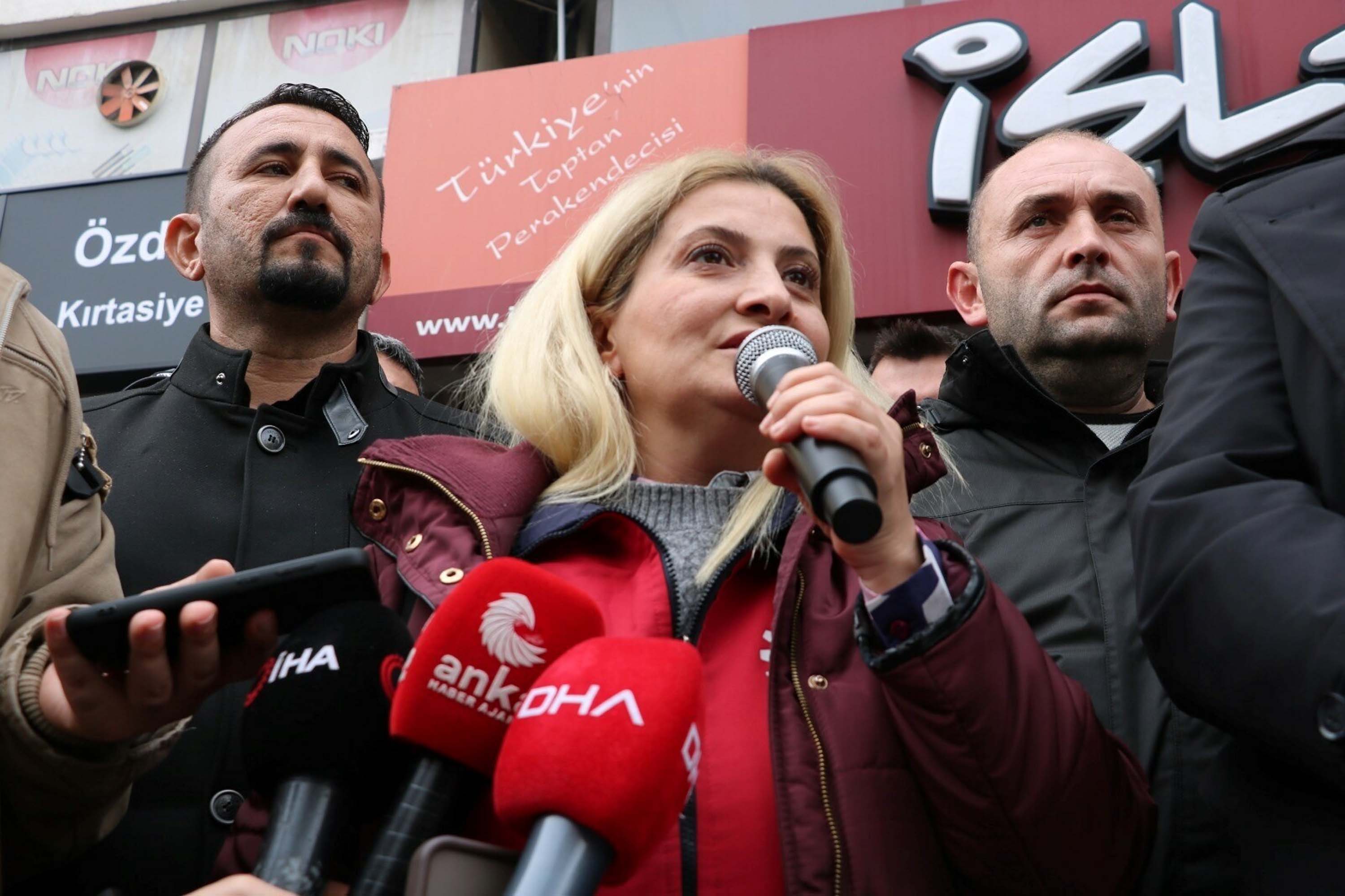 I Z M I R D E O T O B U S S O F O R L E R I I S B I R A K T I (2) 506614 149938