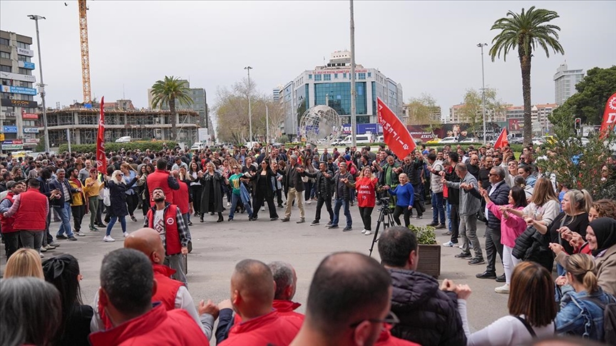 Thumbs B C 4A4Db430E8Eda731Bf442Ee152009B09