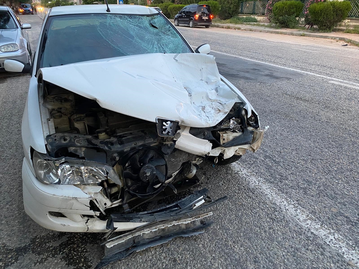 A A 20250514 37943473 37943471 M A N I S A D A O T O M O B I L I N C A R P T I G I M O T O S I K L E T T E K I K A R I K O C A O L D U