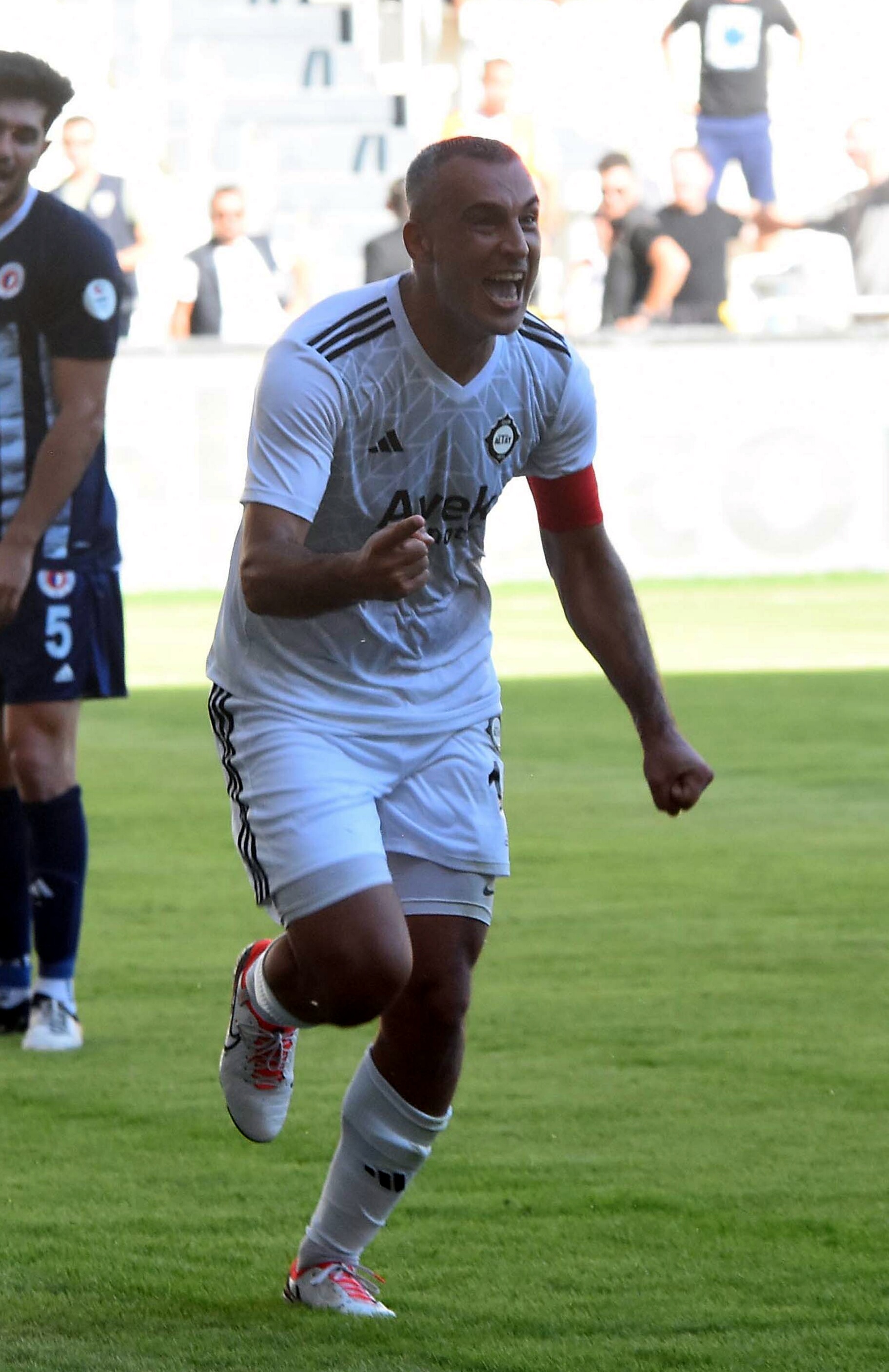 A L T A Y D A T A K I M I N G E L E C E G I K O N G R E D E N S O N R 715507 211679