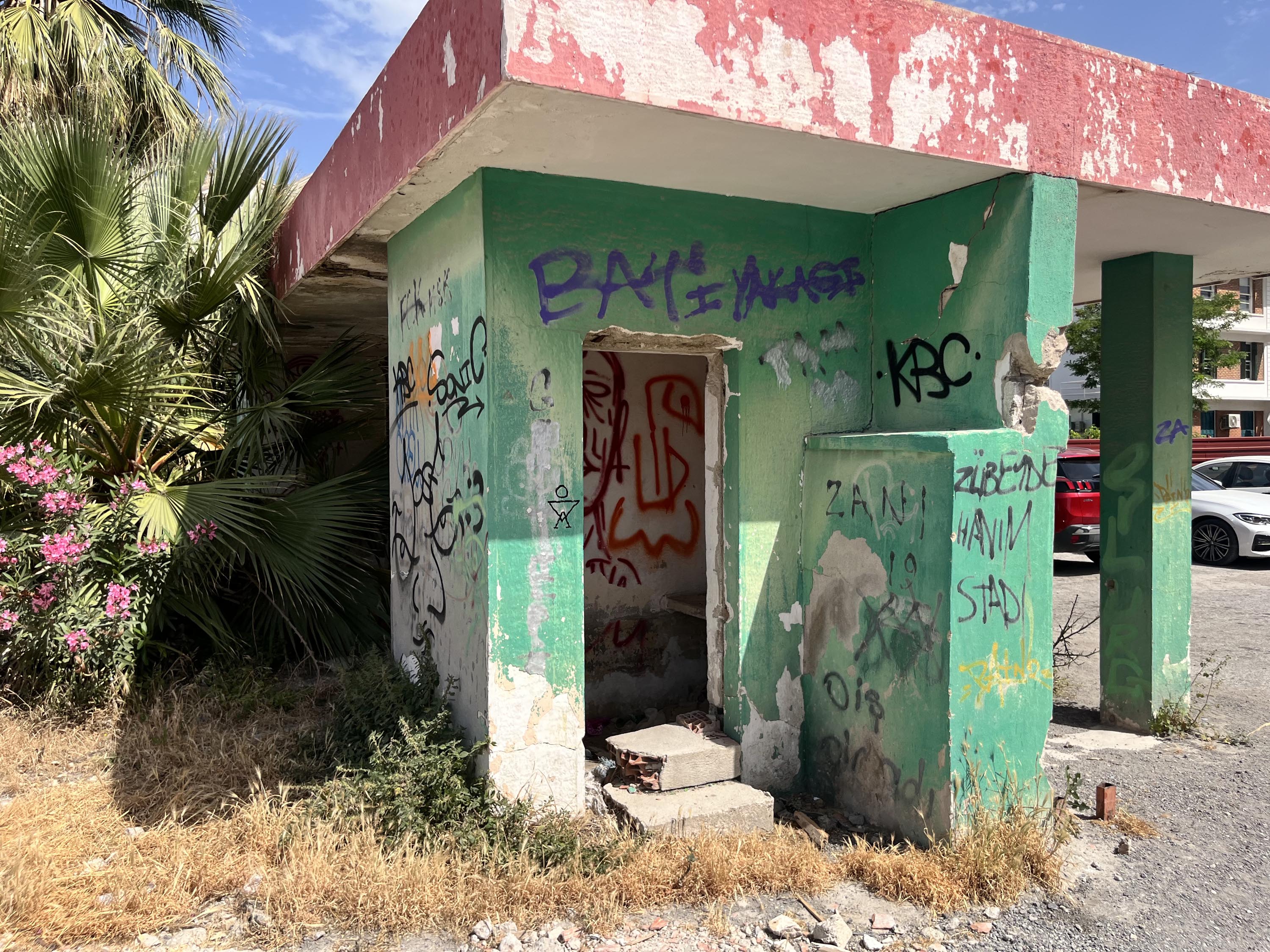 K A R S I Y A K A N I N S T A T I S Y A N I 727830 215086