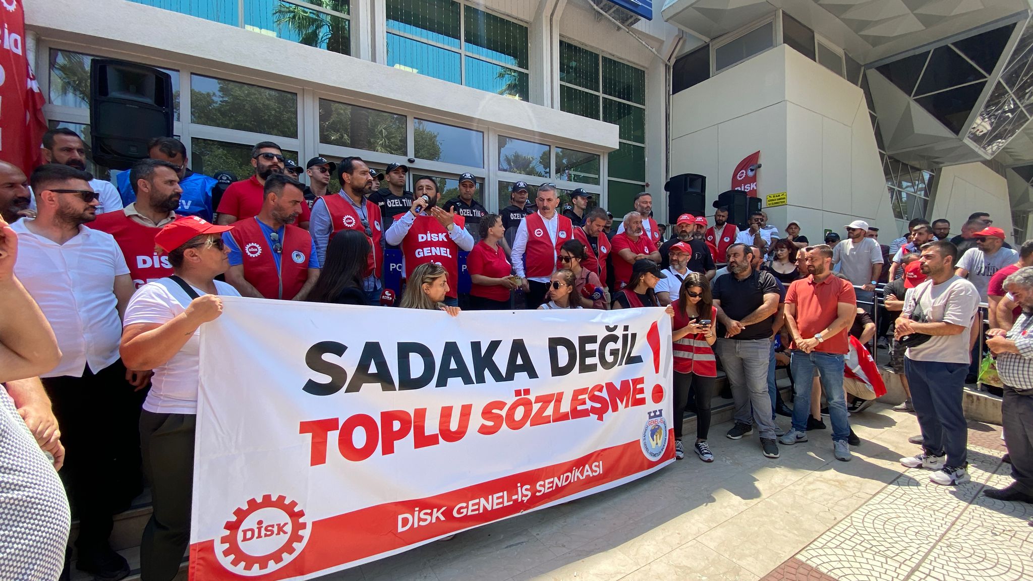 0C1707Ce D6A8 421E 93E0 3933D8A39A85