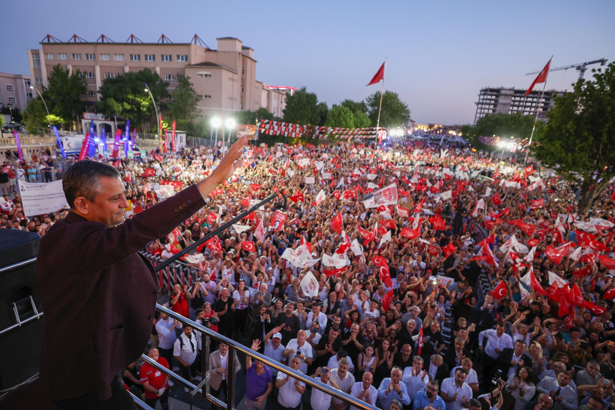 Gu U F Ww D W I A Aj C K J