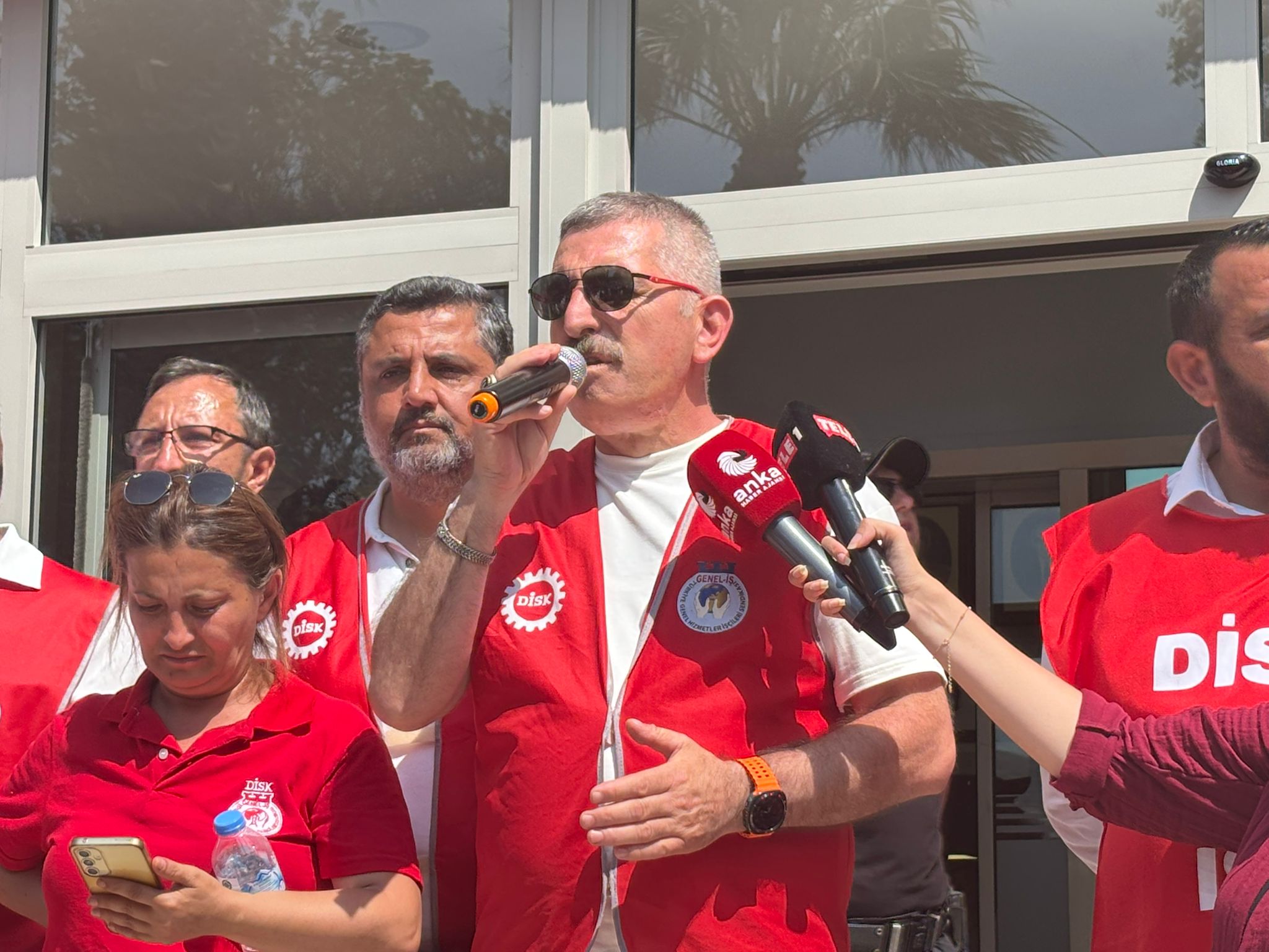 Sendikacı Topal'dan belediye başkanlarına: Herkes kendi çöplüğüne karışsın!  - İzmir Haber - İzmir Son Dakika Haberleri