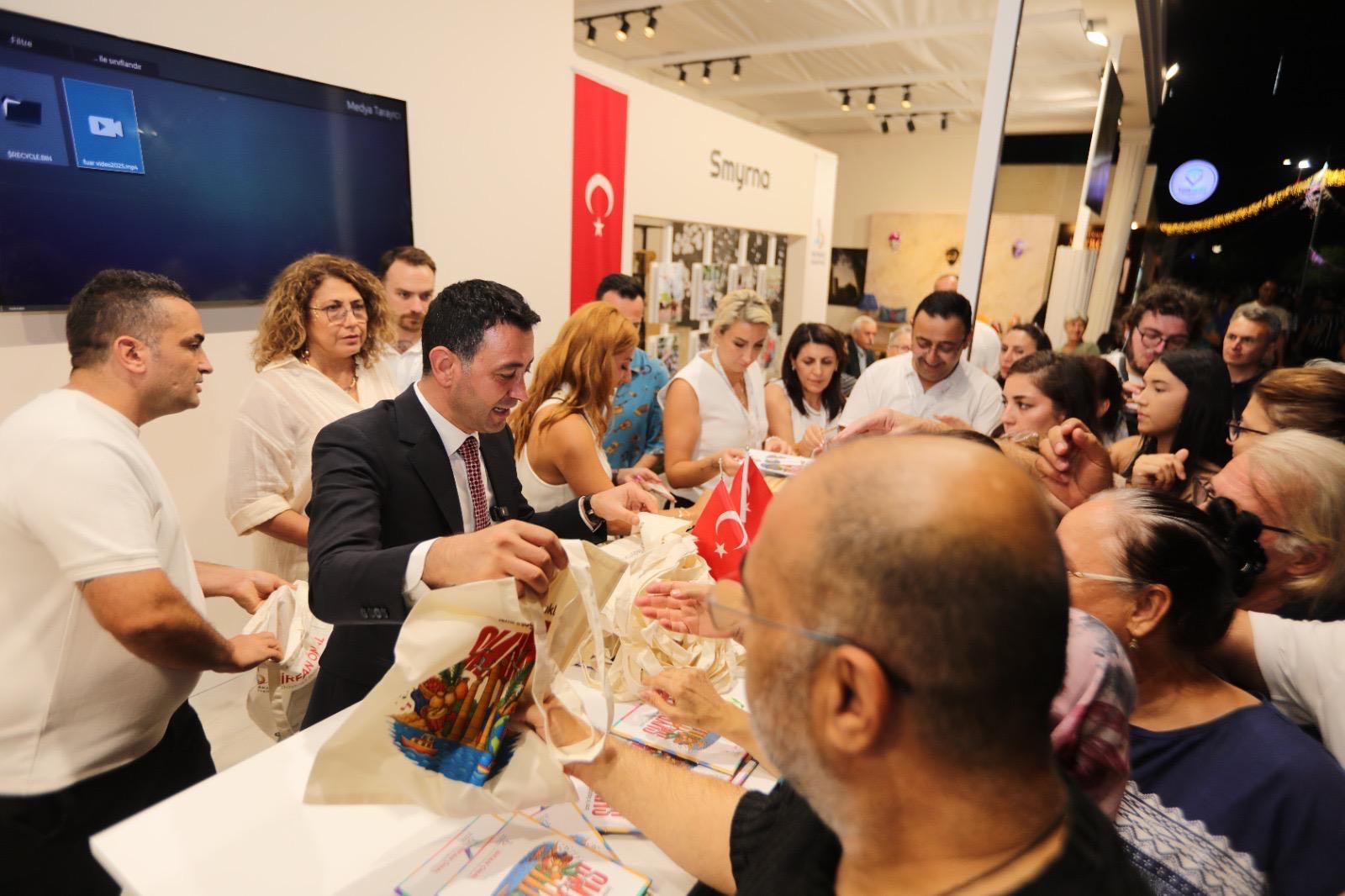 90Bb7590 7F32 4473 B2Ce 529F13Eb3D79