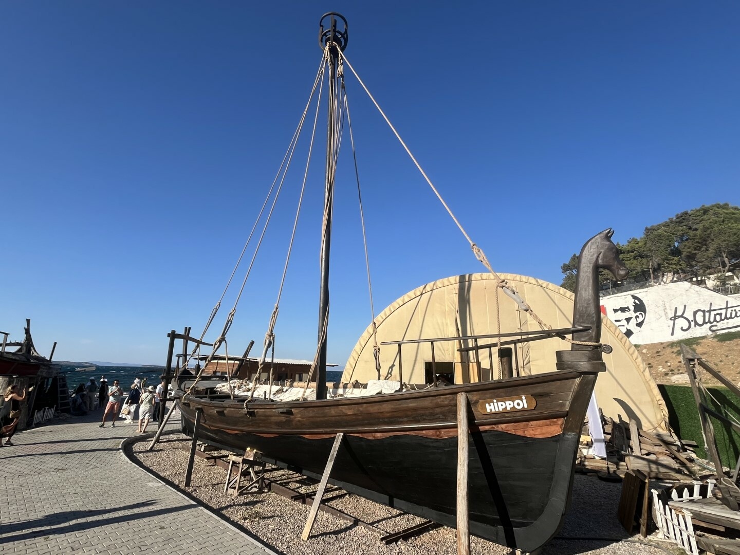 H I P P O I T E K N E S I H O M E R O S U N I Z I N D E A N T I K 883316 262412