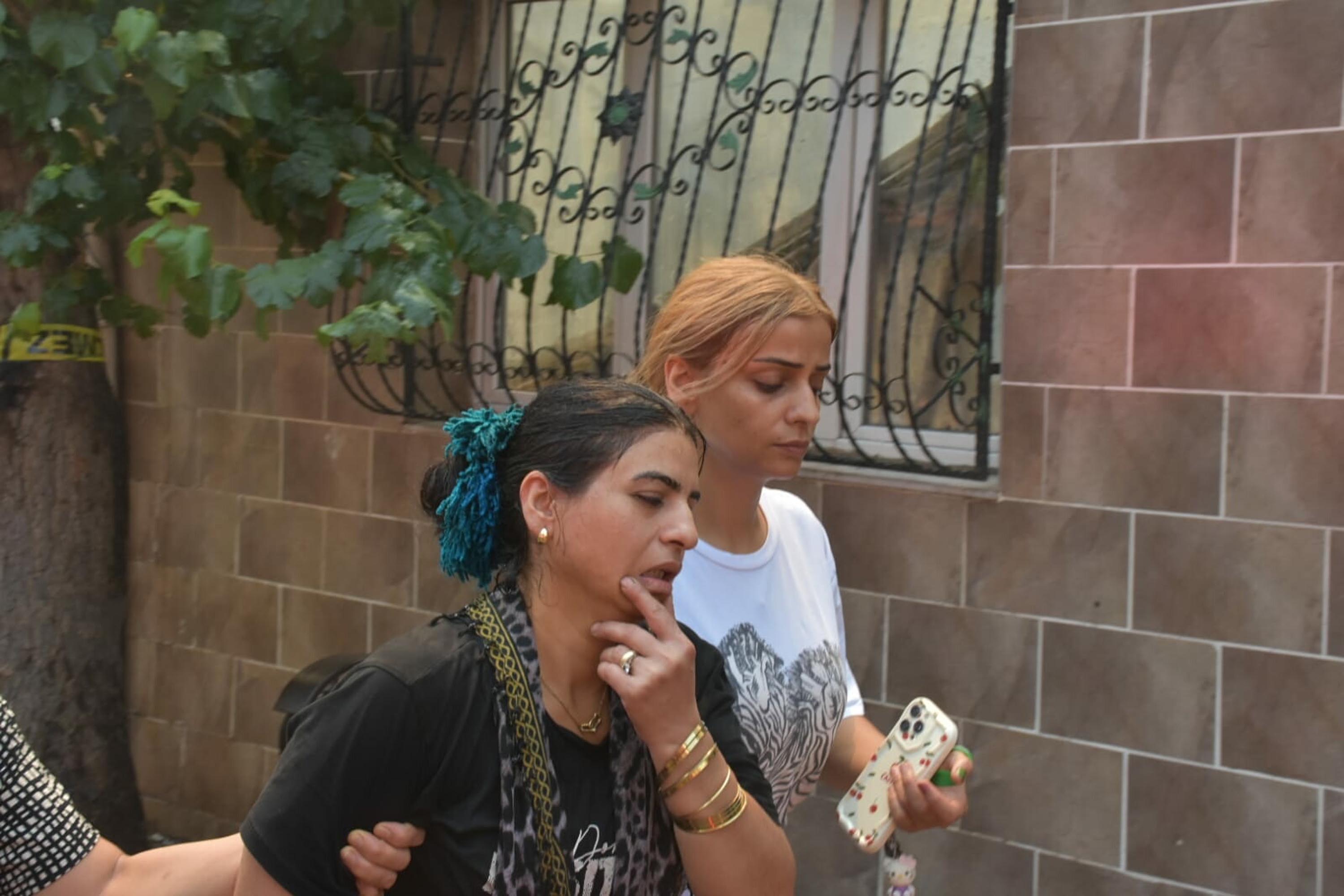 I Z M I R D E H U R D A D E P O S U N D A Y A N G I N 4 E V E D 867567 257671