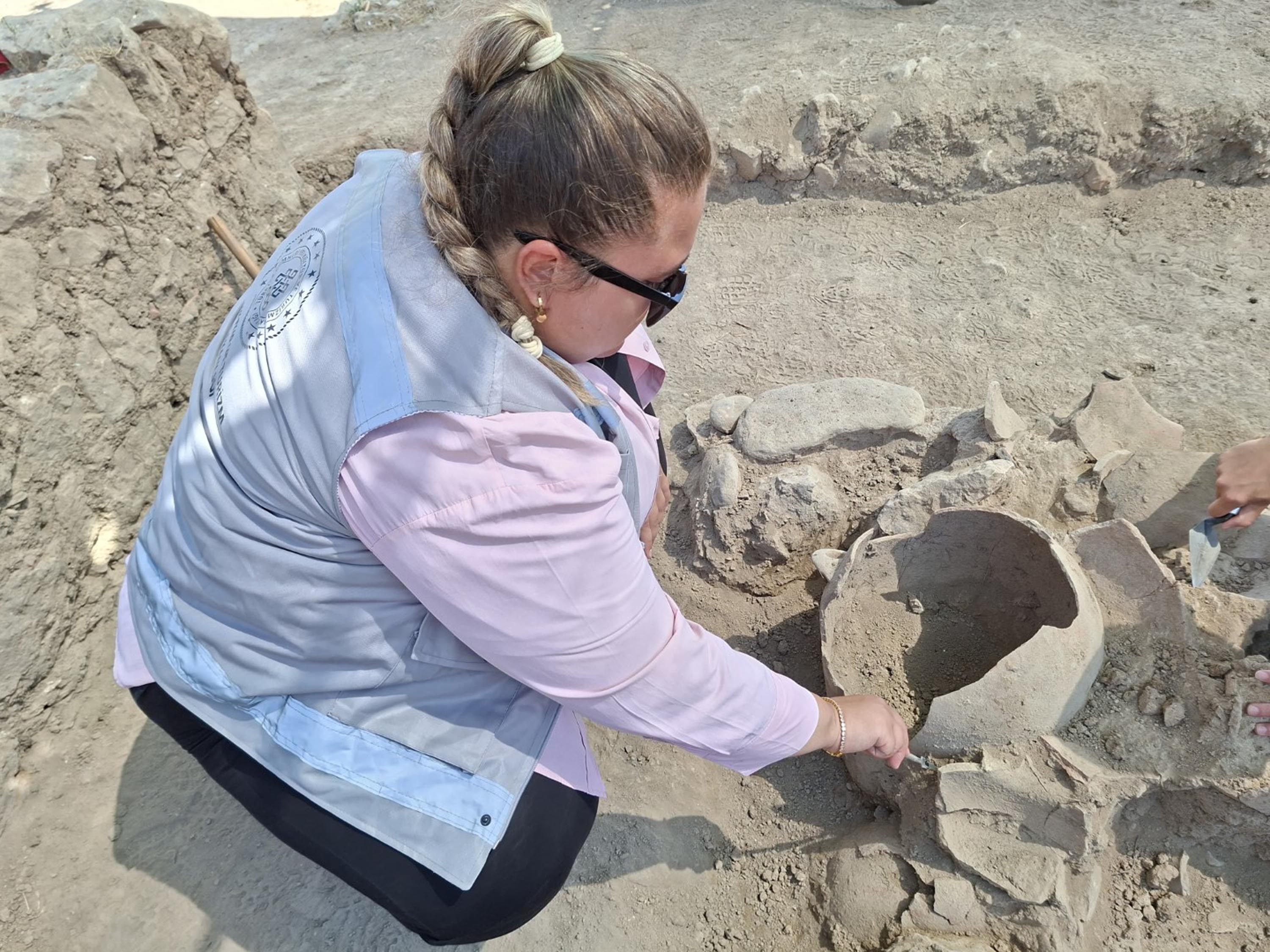 M U G L A B E C I N K A L E S I N D E 3 B I N Y I L L I K K R E 874642 259823