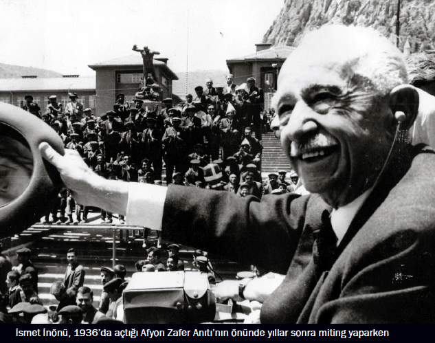 Memleketin En Çarpıcı Zafer Anıtı... Foto 2... Atatürk... Yazinin İçi̇ne Sonlara Doğru...